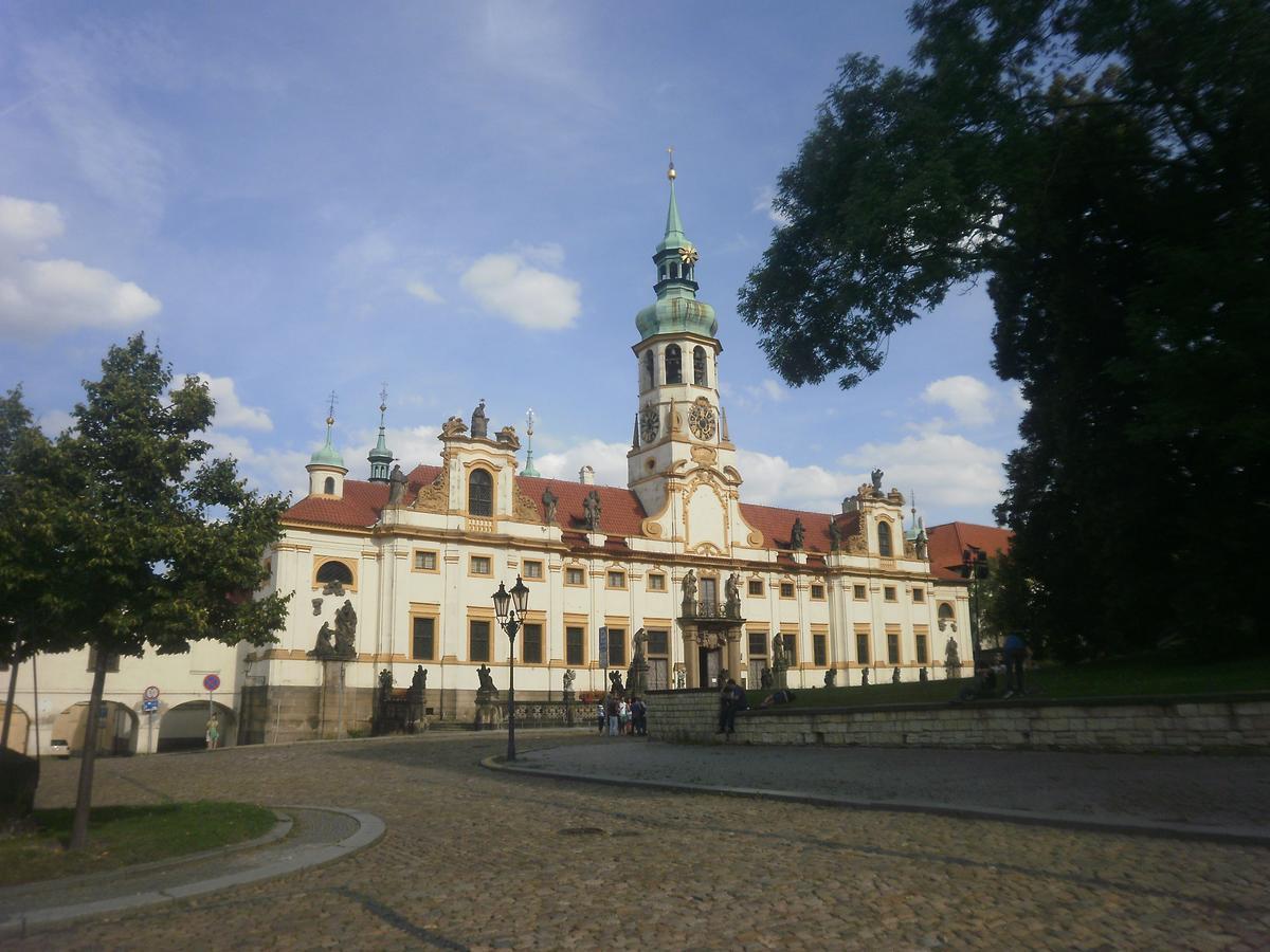 Apartricanova Praga Exterior foto